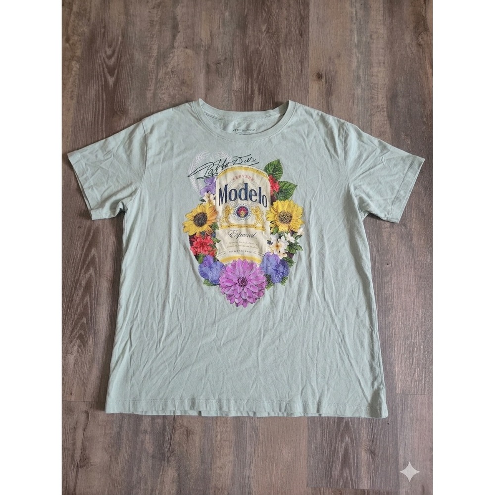 Modelo Especial Floral Graphic T-Shirt Sage Green Cotton Crewneck Mens Medium